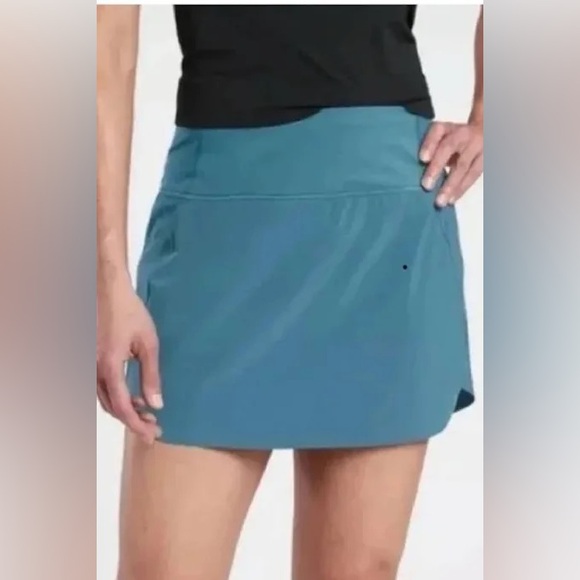 Pants - ATHLETA Run With It Skort Teal size Small